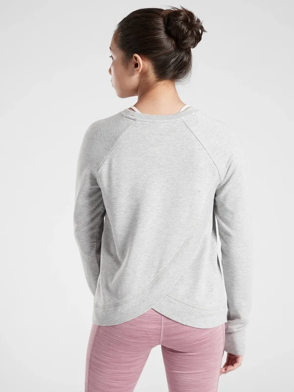 Athleta Girls& Cozy Cross Your Fingers Sweatshirt Grey Heather Size M/8-10