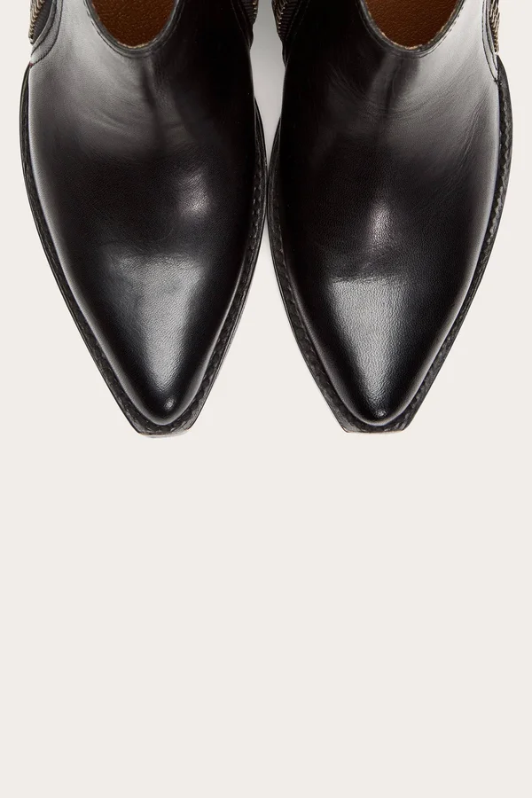 Frye, Sacha Moto Short, 6.5 US, Black