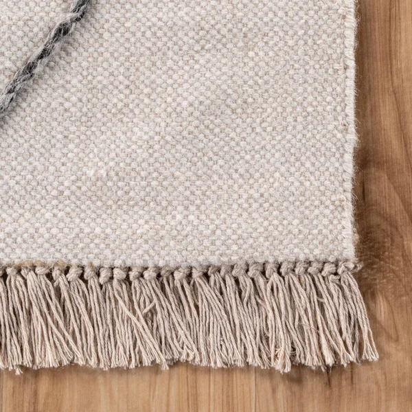 nuLOOM Moira Tribal Flatweave Tassel Area Rug, Size: 3& x 5&