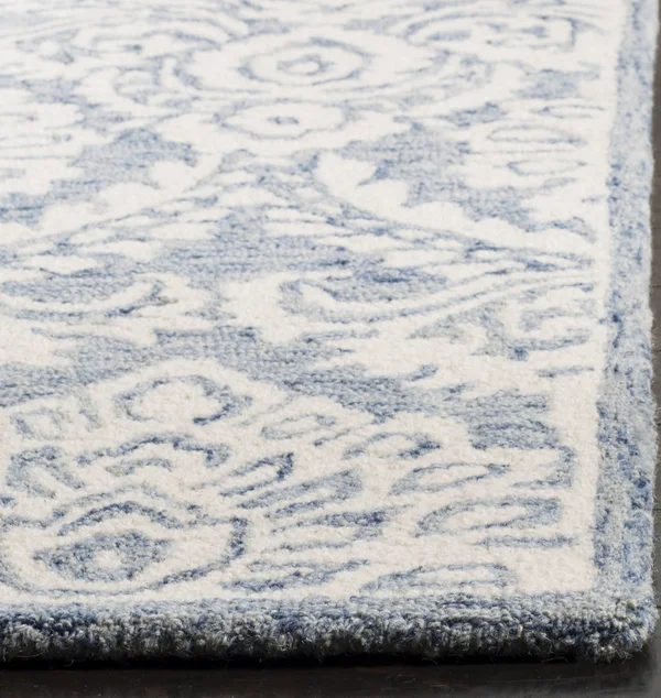 Safavieh 6' x 6' Round Blossom BLM106M Blue Ivory Rug
