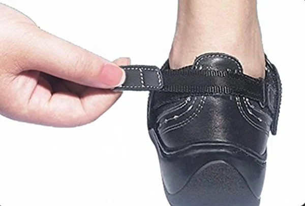 OrthoFeet Women's Chicksaw - Black