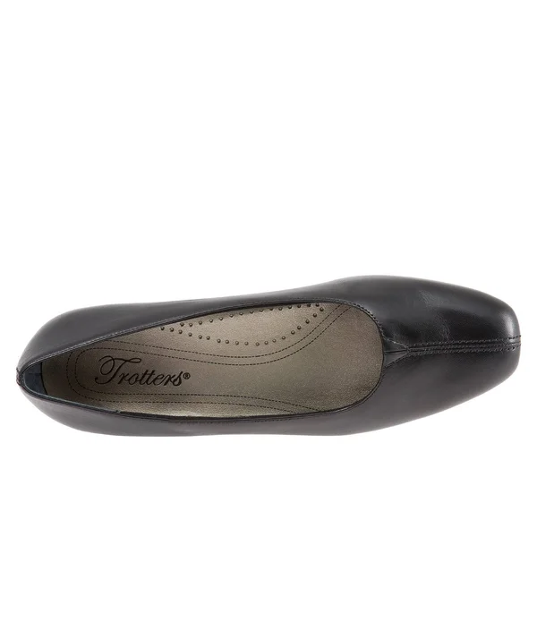 Trotters Doris Pump - Women's - White