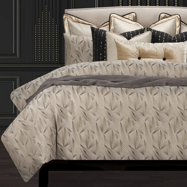 F. Scott Fitzgerald Fine Point Sable Luxury Bedding Set - Size: Full, Beige