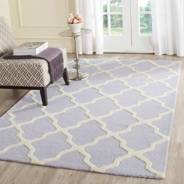 Safavieh Cambridge Ivory & Navy 8& x 10& Rug
