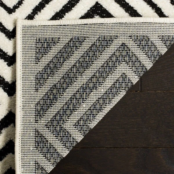 Safavieh Cottage COT913E 6&7x22 x 9&6x22 Cream - Anthracite Area Rug