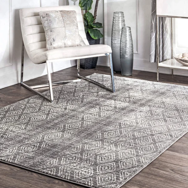 nuLOOM Sarina Diamonds Dark Grey 4& x 6& Area Rug