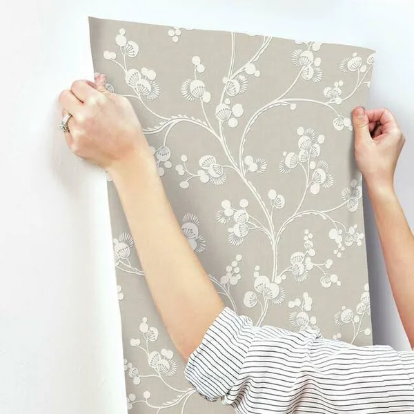 York Wallcoverings SS2501 Off White Dahlia Trail Wallpaper