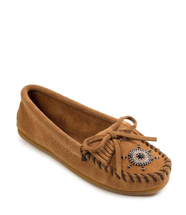 Minnetonka Me to We 7.5 Women's Taupe