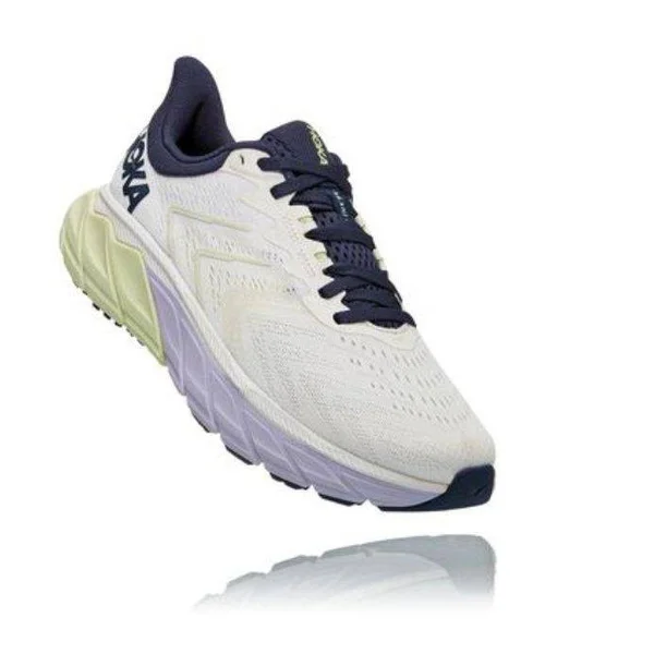 Hoka Women's Arahi 5 Road Running Shoes in Blanc De Blanc/Outer Space - Size 5