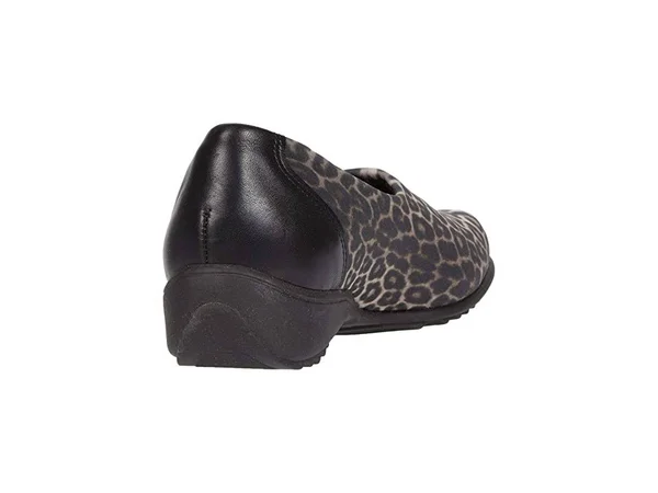 Munro Traveler Leopard, 10.5, M