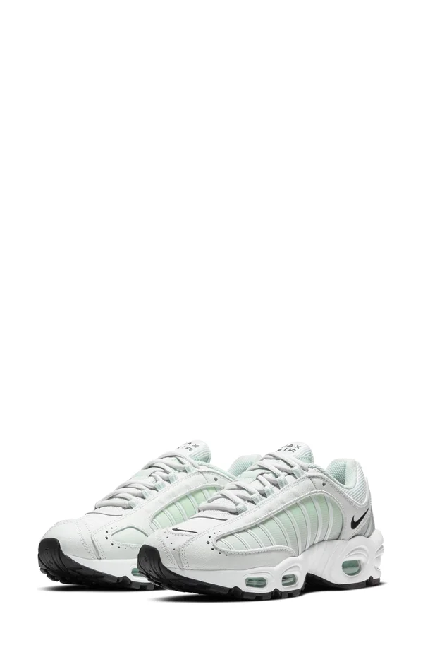 Nike Air Max Tailwind IV Spruce Aura Women's Shoe Size 5