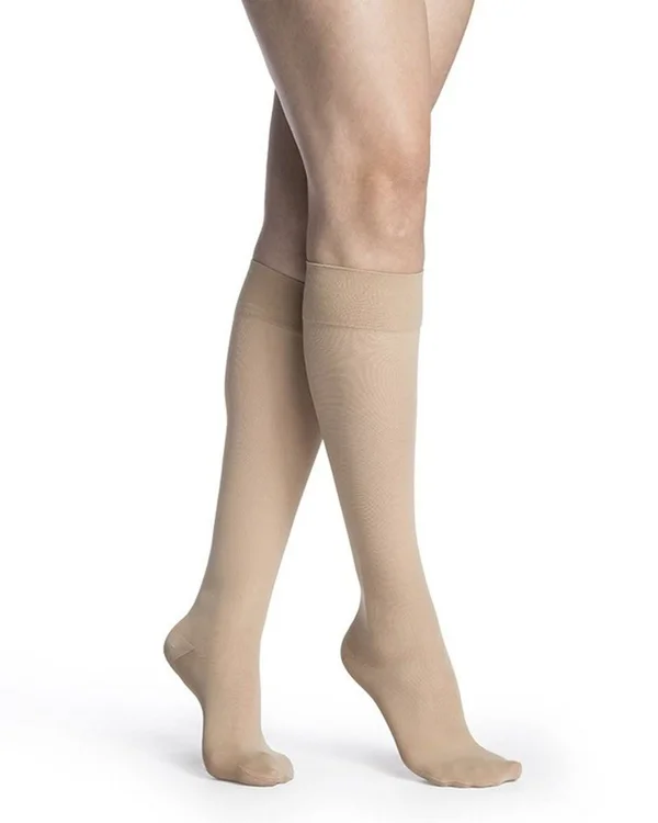 Sigvaris Medium Sheer Knee High