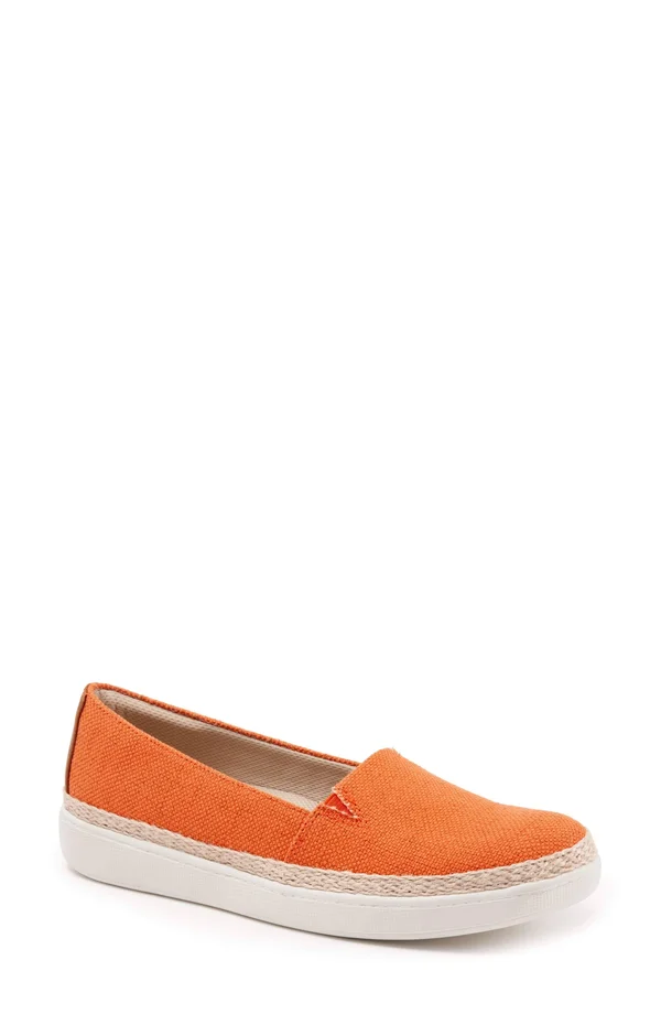 Trotters Accent 9.5 Women's Orange