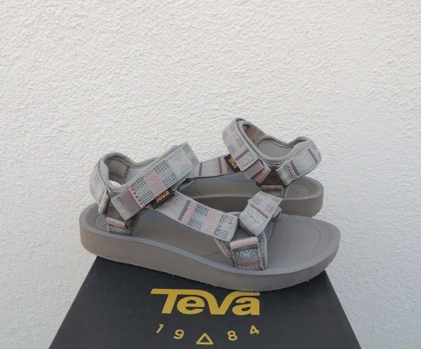 Teva Desert Sage Original Universal Premier Sandals - Women Us 6/ Eur