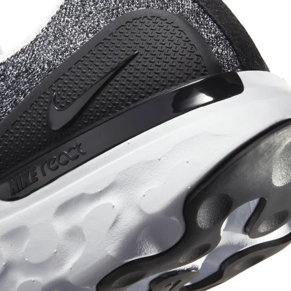 Nike Women's React Phantom Run Flyknit 2 Running Shoes - Black