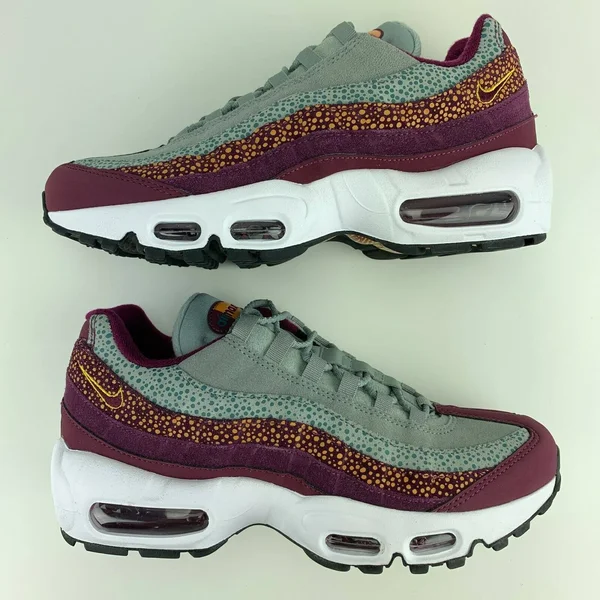 Nike Air Max 95 Premium Women's Shoe Size 6.5 (Bordeaux)