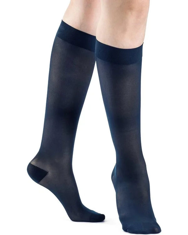 Sigvaris Sheer Women's 20-30 mmHg Knee High - SS, Warm Sand