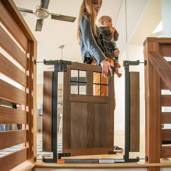 Evenflo Barn Door Walk-Thru Gate (Farmhouse Collection)
