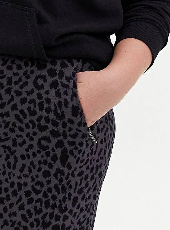 Plus Size Skinny Relaxed Fit Jogger Ponte Leopard Dark Grey in Dark Grey - Size 2x by Torrid