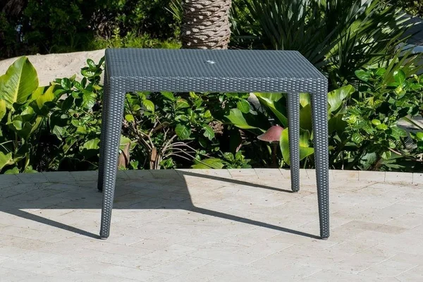 Panama Jack Onyx Square Table w/Glass