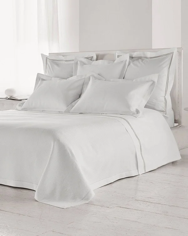 Frette at Home Creta Coverlet Queen - White