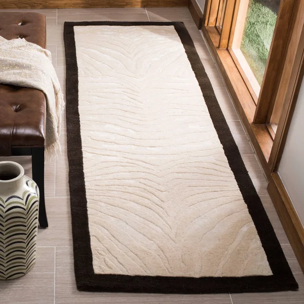 Safavieh Soho Rug SOH443A Ivory, Espresso, 2& 6x22 x 8&
