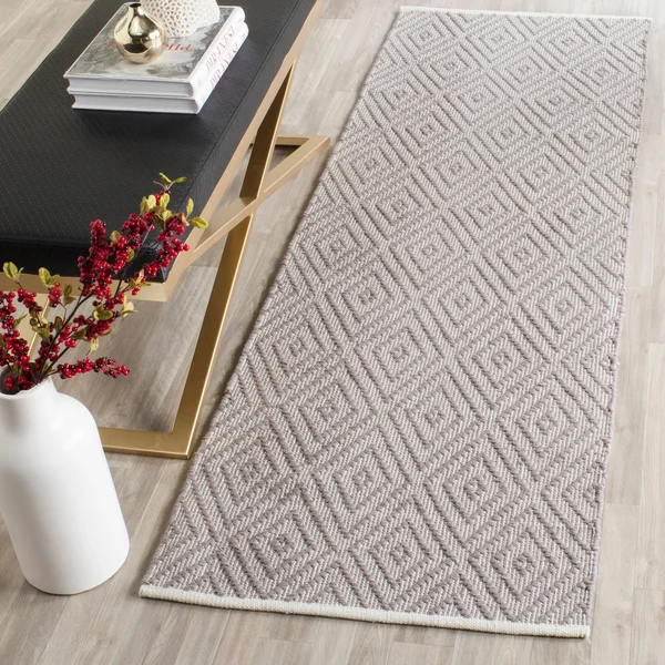 Safavieh Montauk MTK811A 6&0x22 x 6&0x22 Square Grey, Ivory Area Rug