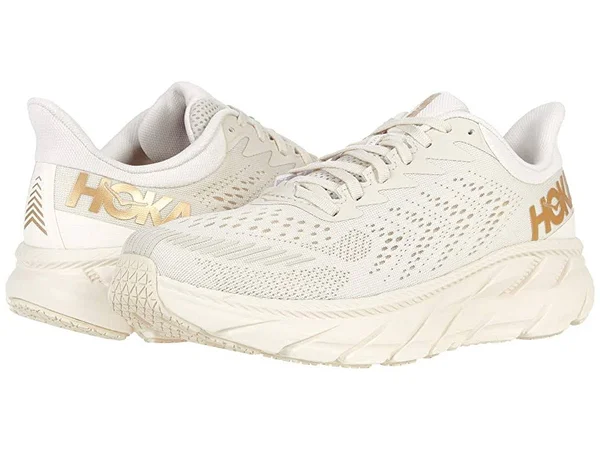 Hoka Women's Clifton 7 Road Running Shoes in Almond Milk/Bronze, Size 5 W
