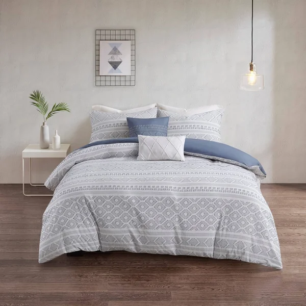 Urban Habitat Lizbeth 5 Piece Cotton Clip Jacquard Duvet Cover Set - White/Indigo - Full/Queen