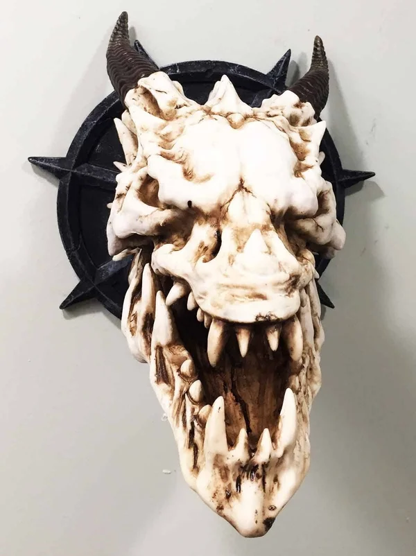 Dungeon Chained Skeletal Dragon Protruding Skull Wall Sculpture Figurine Decor