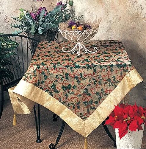 Saro Printed Christmas Tablecloth