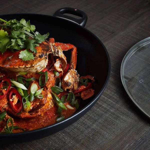 Swiss Diamond Non-Stick Aluminum Wok with Lid