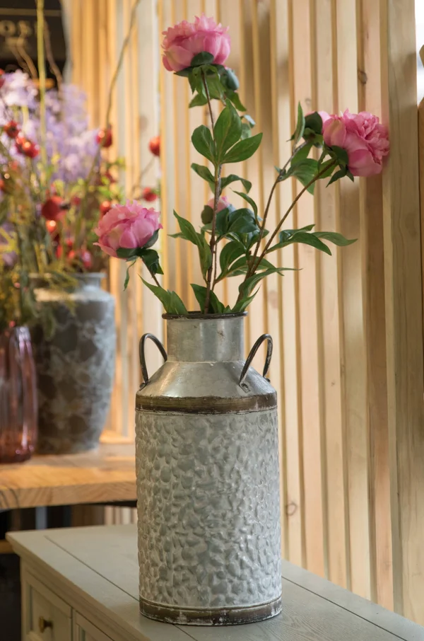 Vintiquewise Rustic Farmhouse Style Galvanized Metal Milk Can Decoration Planter and Vase - Large