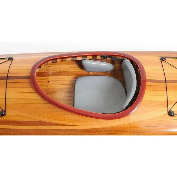 Rich Cedar Kayak Model Sculpture - LxWxH : 42x5.5x5x22 - Wooden - LxWxH : 42x5.5x5x22