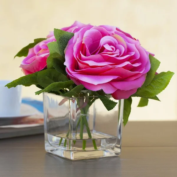 Enova Home 4 Large Heads Velvet Rose Flower in Cube Glass Vase with Faux Water
