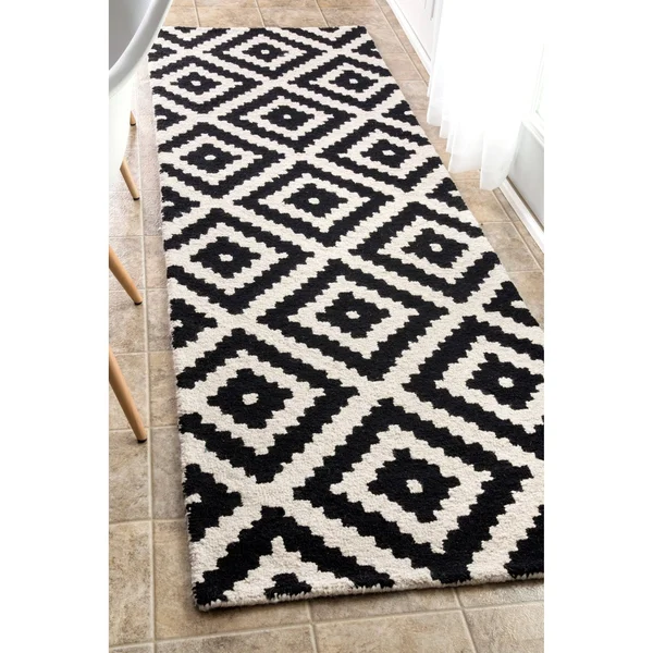 nuLOOM Hand Tufted Kellee Wool Runner Rug - 2& 6x22 x 12&, Black