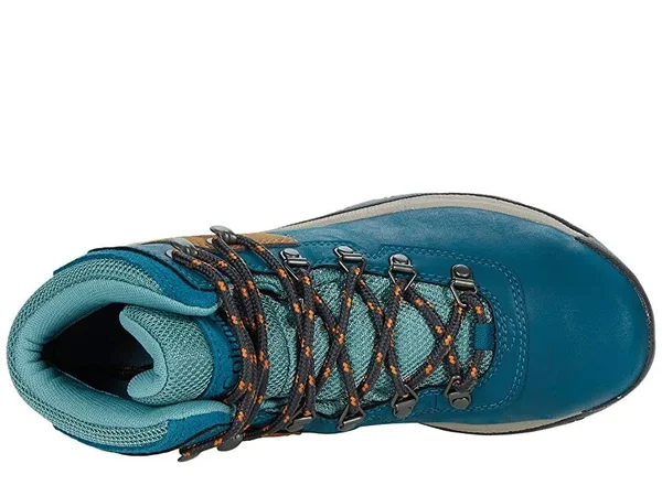 Columbia Women's Newton Ridge Plus, Deep Wave/Dusty Green, 5.5