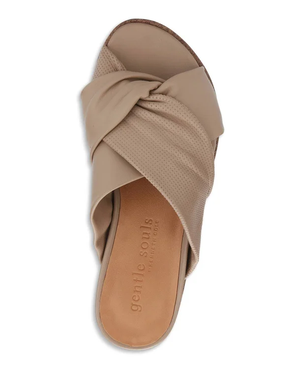 Gentle Souls by Kenneth Cole Lavern Braid Suede Sandal - 9.5, Black
