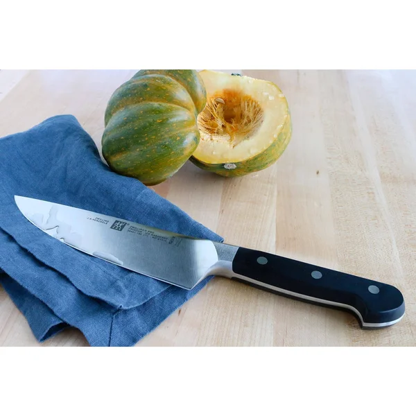 Zwilling Pro 7x22 Chef&s Knife
