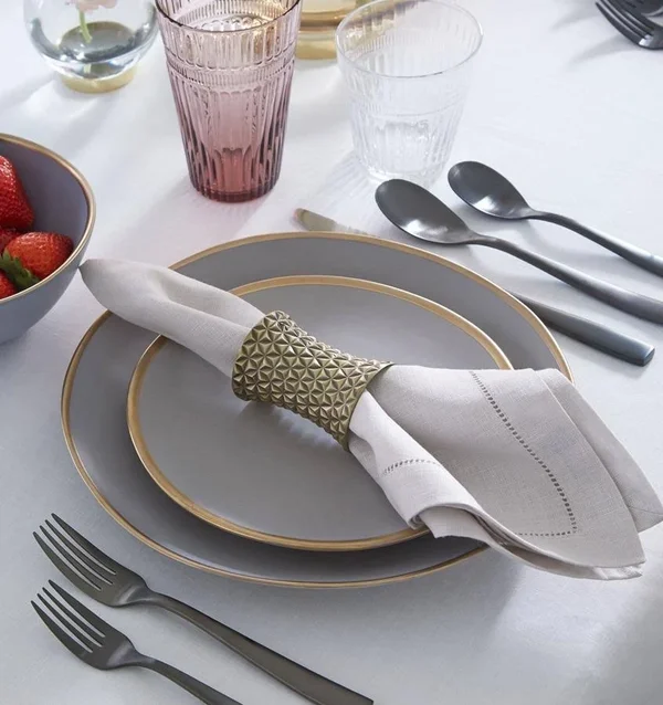 Sferra Festival 90x22 Round Tablecloth - Navy