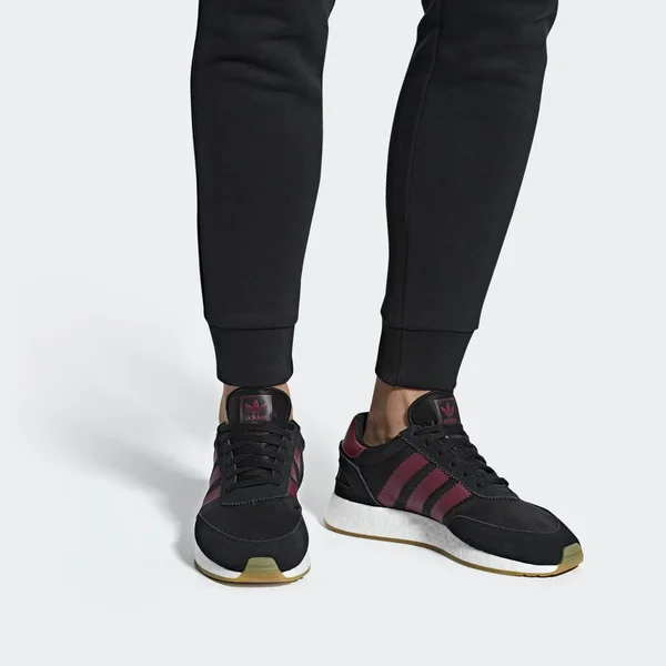 Adidas I-5923 Black/Burgundy-White B37946 Men's Size 4