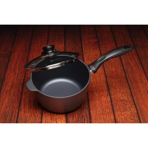 Swiss Diamond 3.2 Quart Sauce Pan with Lid