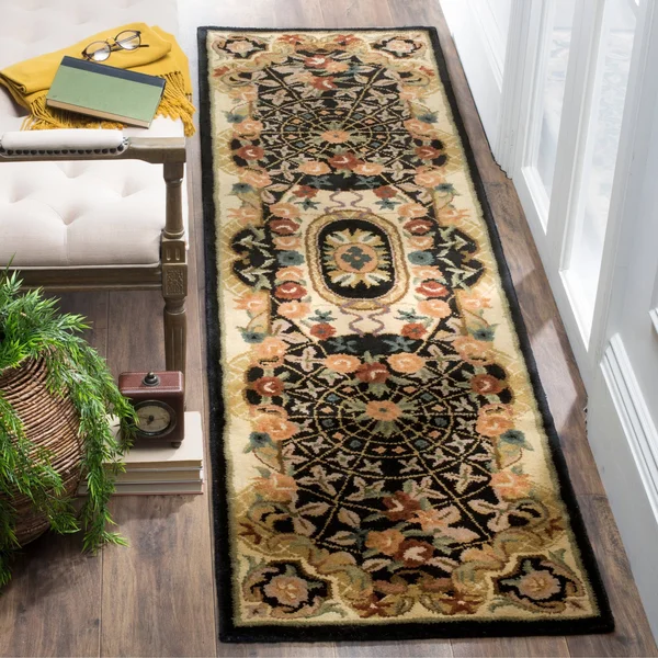Safavieh Classic CL304B Burgundy, Black Rug 6& x 6& Round