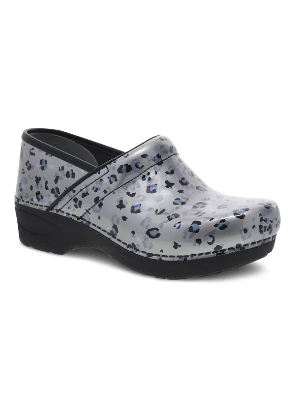 Dansko Women's XP 2.0, Grey Leopard Patent Size: 40 M
