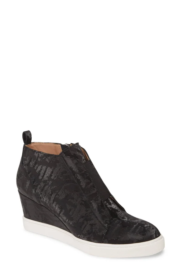 Women's Linea Paolo Felicia III Wedge Sneaker - Size 5.5 M - Black